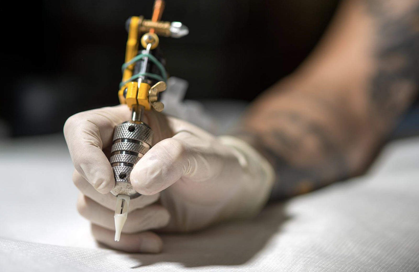 O católico pode fazer TATUAGEM???